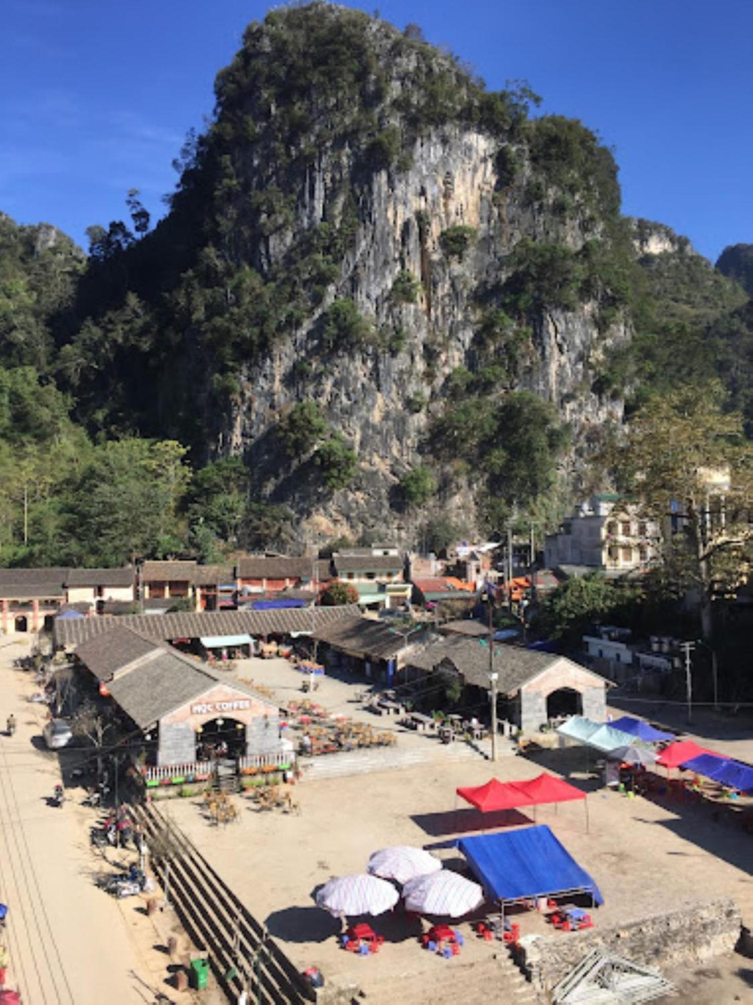 Thai Thinh Hotel Dong Van  Exterior photo